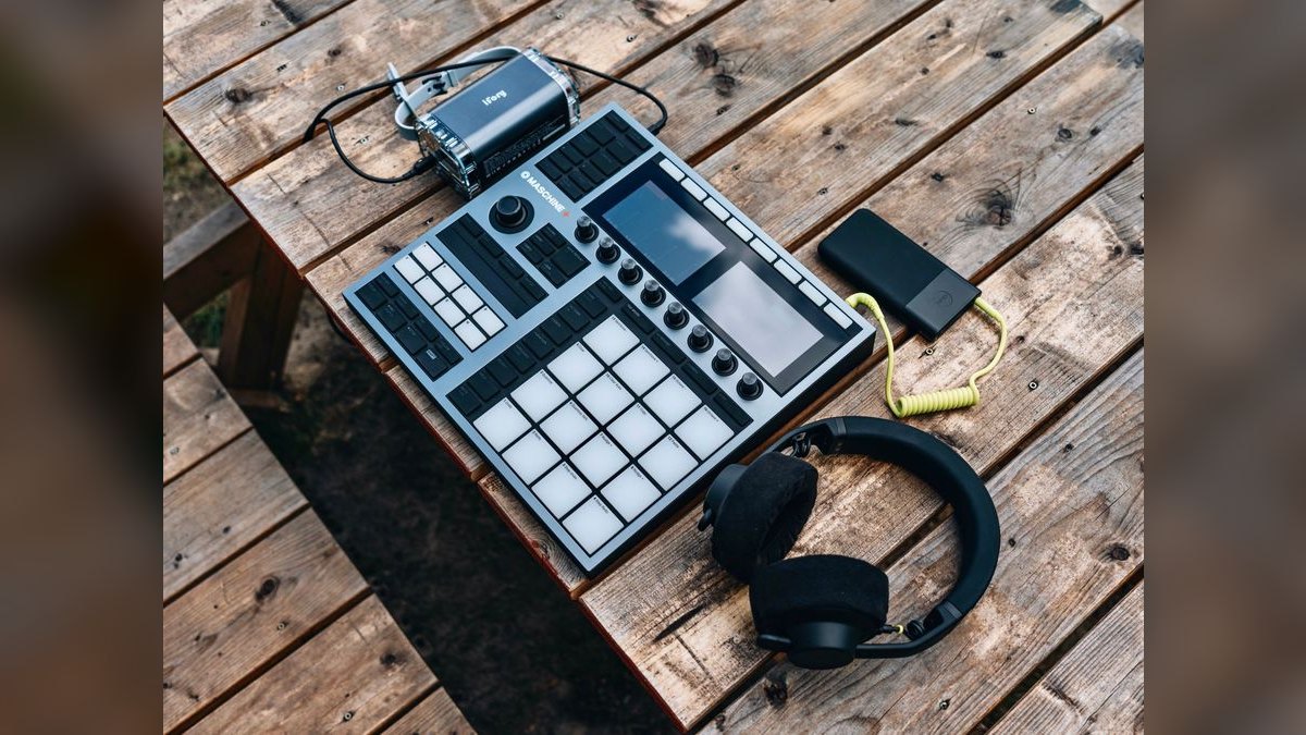 The 10 Best AI Tools for Music Generation in 2027