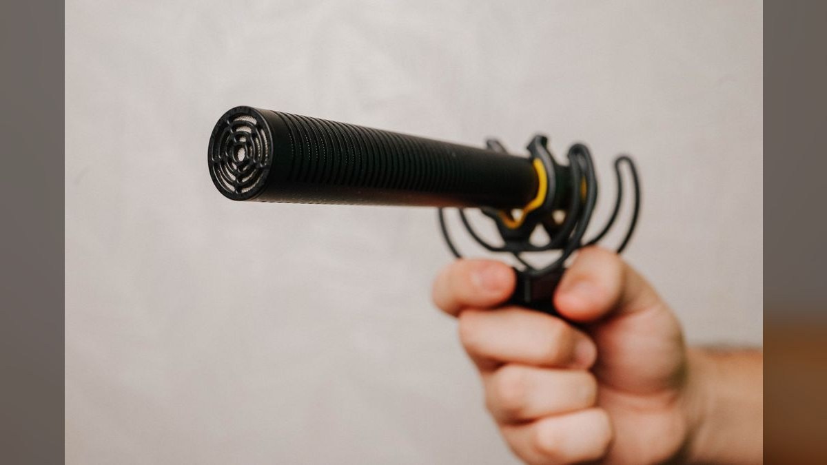 The 10 Best AI Tools for Voice Cloning in 2027