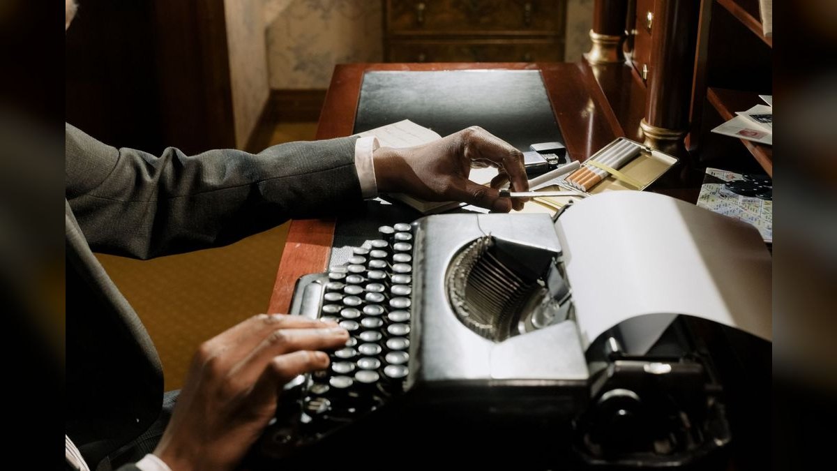 The 10 Best AI Tools for Writing Fiction in 2027