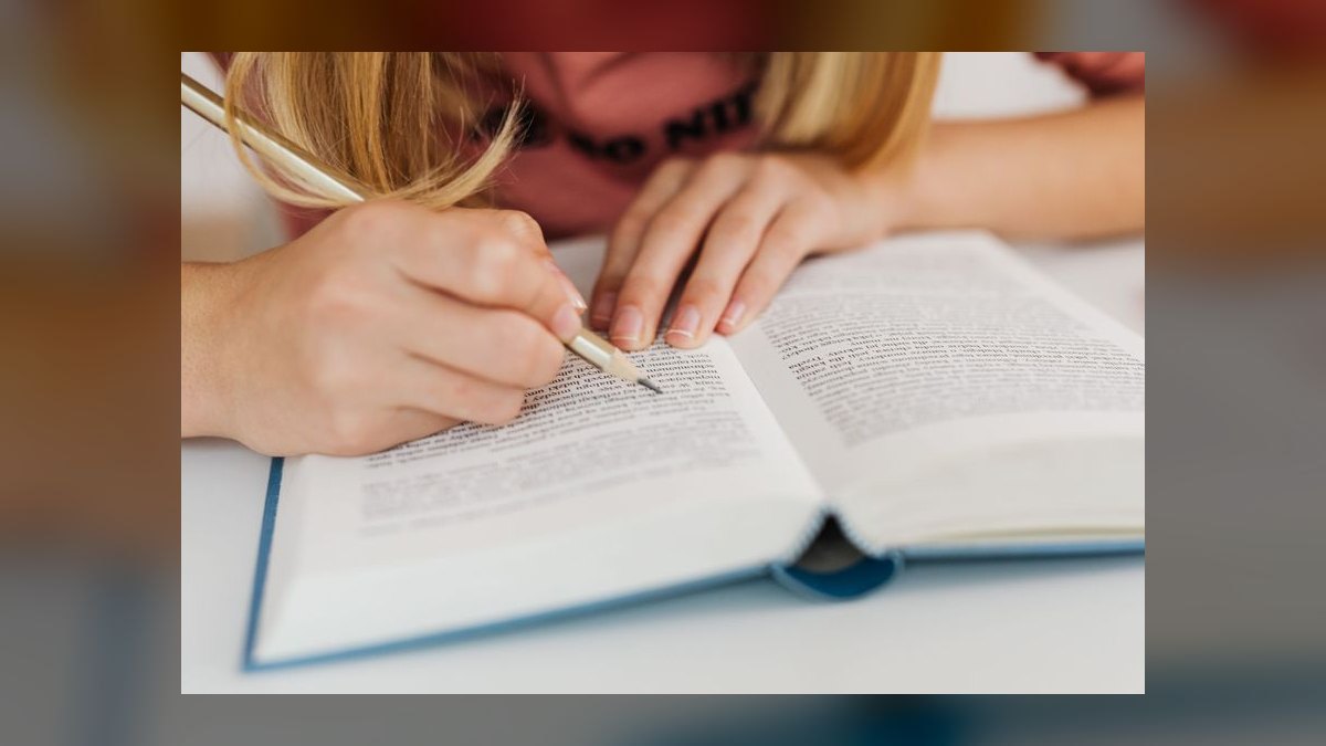 The 10 Best AI Tools for Essay Writing in 2027 — figure 7