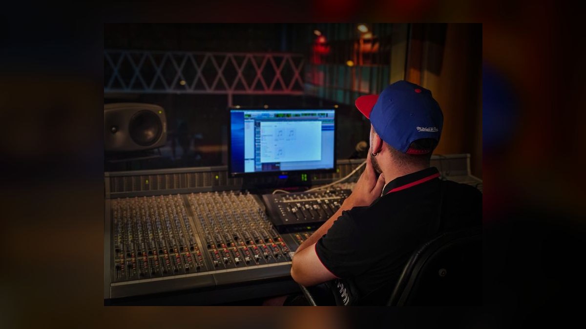 The 10 Best AI Tools for Mixing and Mastering in 2027 — figure 1