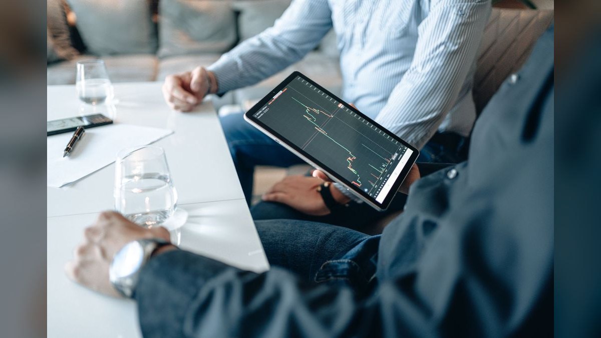 The 10 Best AI Model Monitoring Tools in 2027 — figure 2