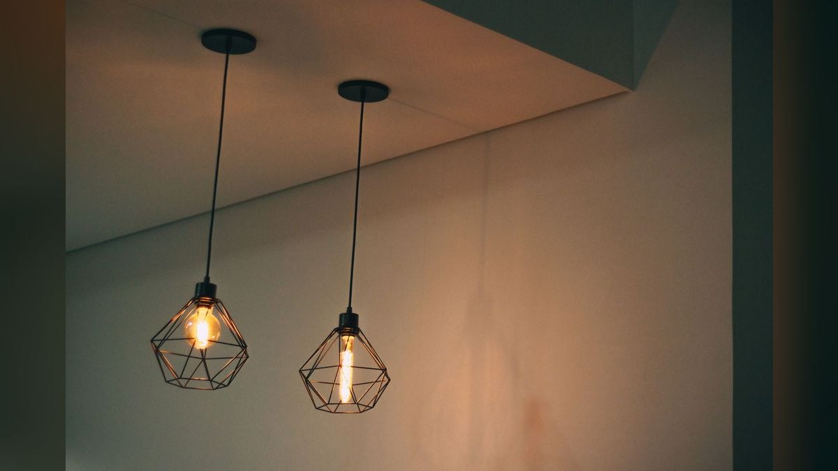 Top 10 LED Light Fixtures for Planted Freshwater Aquariums — figure 2