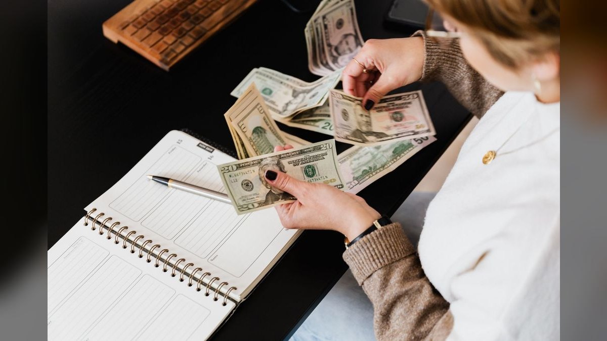 What should you know before investing in Aquariums in 2027 — figure 3