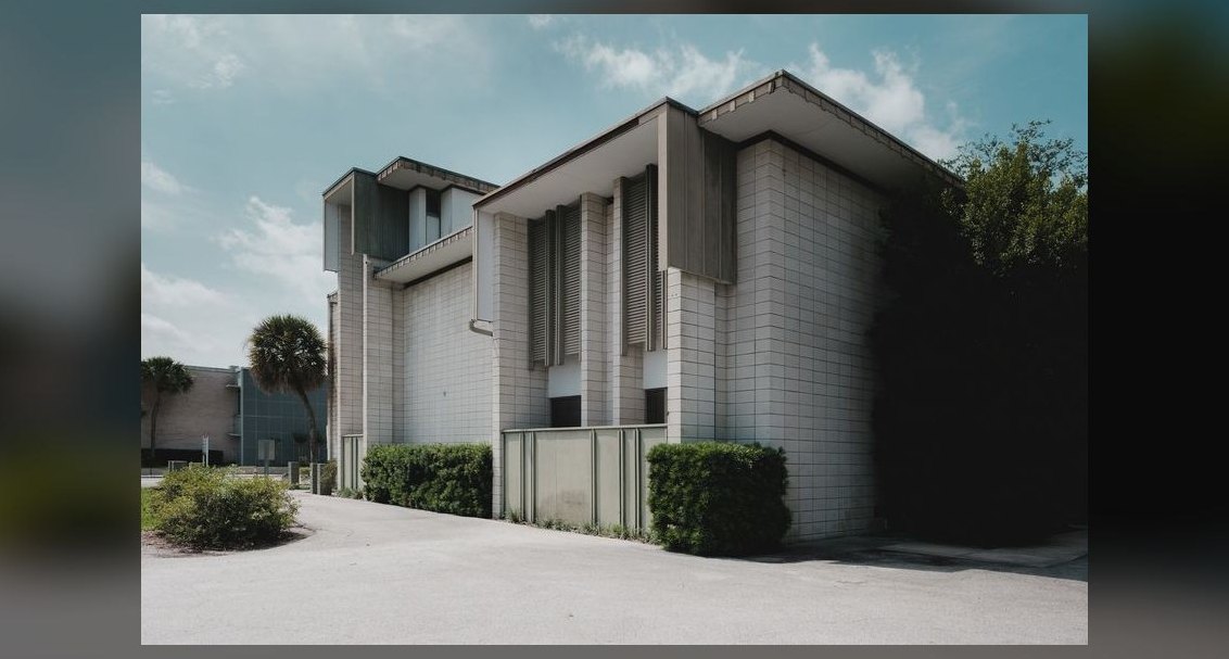 Should I Sign a Personal Guarantee on a Commercial Lease?