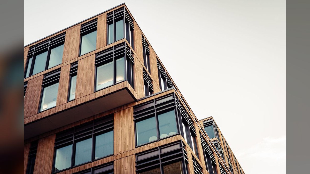 Should I Buy My Commercial Building Through a Separate LLC — figure 2