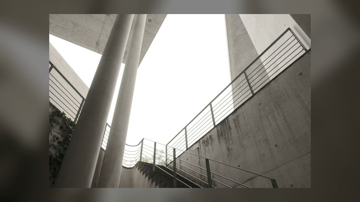 How Do I Negotiate Signage Rights in a Commercial Lease — figure 5