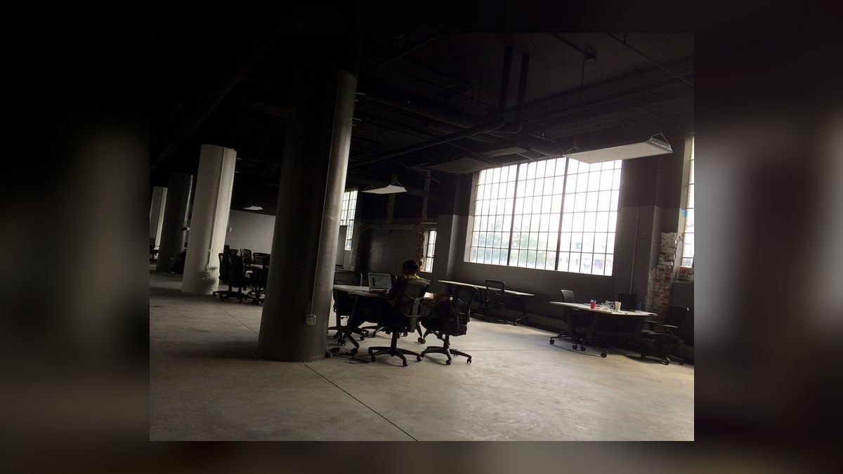 How Do I Negotiate a Tenant Improvement Allowance for a Warehouse?