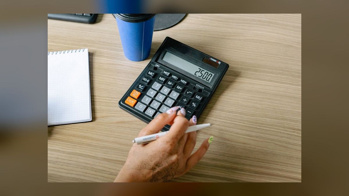 What’s the average TI allowance per square foot for Class B office space in 2027 — figure 10