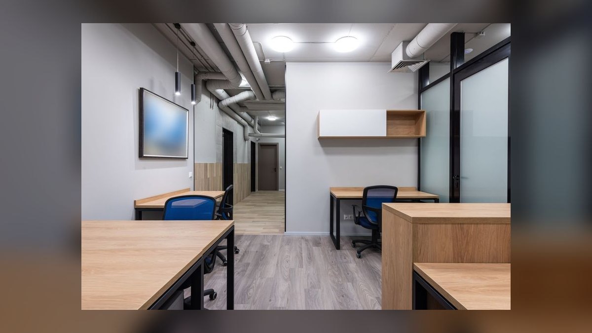 What happens to my buildout improvements if I need to sublease half the space — figure 5