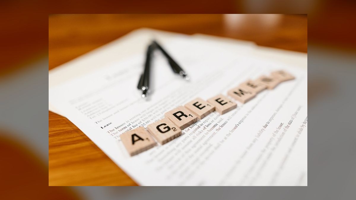 How should I structure a lease to reclaim buildout value if I'm evicted for redevelopment — figure 8