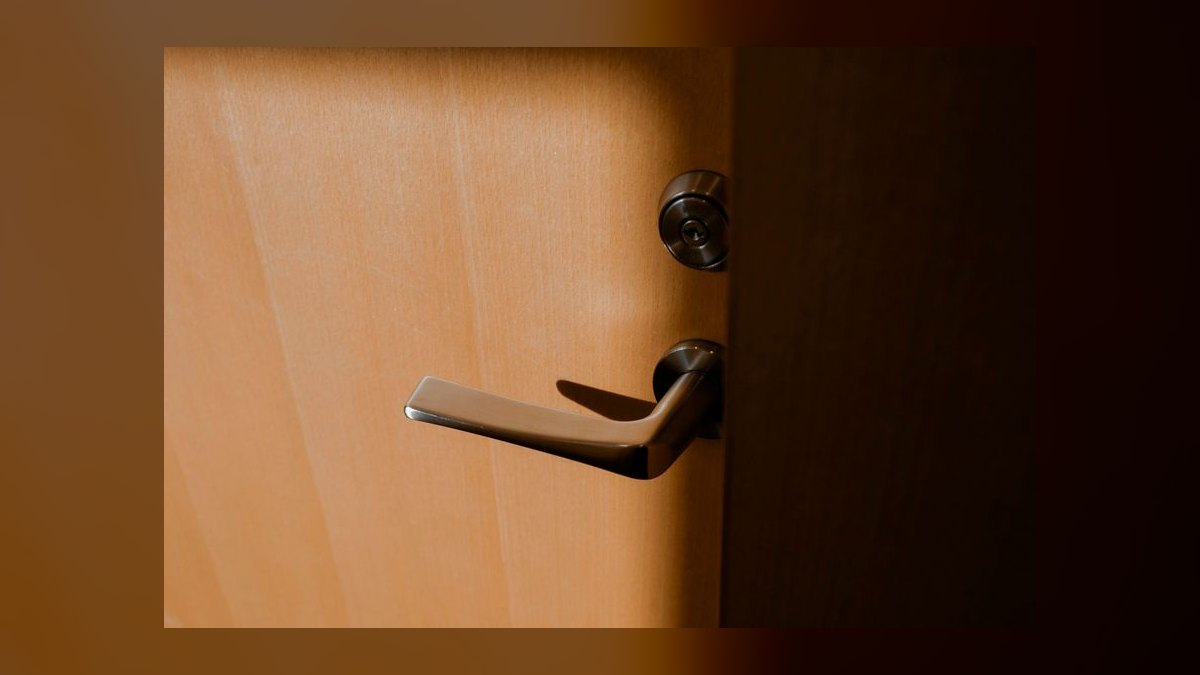 How do I handle a landlord who refuses to allow weekend or night construction — figure 10