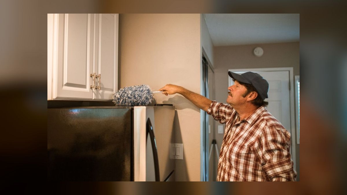 Should I negotiate a separate maintenance cap for specialty buildout features like a kitchen — figure 3