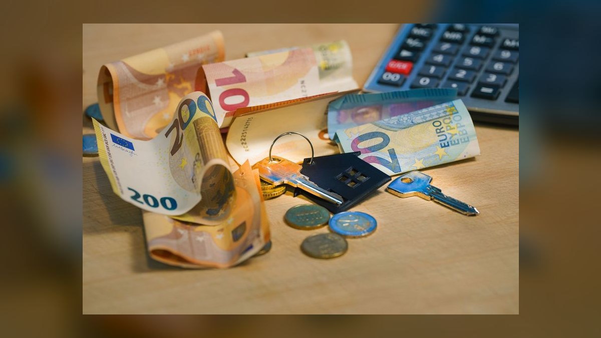 Should I take a smaller allowance and lower rent, or max allowance with higher base rent — figure 3