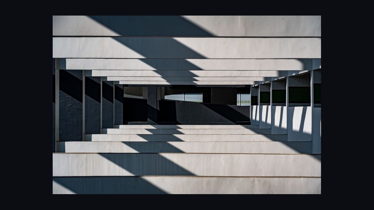 How do I complete a commercial buildout step by step from lease signing to move-in in 2027 — figure 2