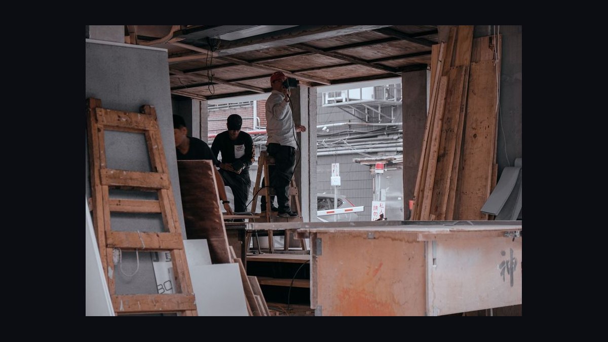 How do I budget for a landlord-funded buildout without hidden out-of-pocket costs in 2027 — figure 6