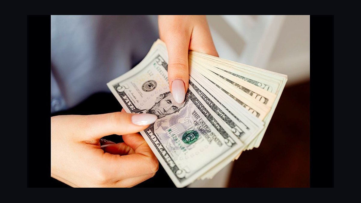 How much of my own cash should I budget on top of a landlord TI allowance for a typical retail buildout in 2027?
