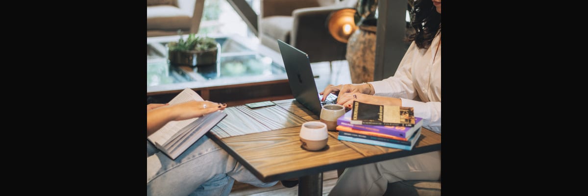 How to Win Friends and Influence People by Dale Carnegie — Cliff Notes & Chapter-by-Chapter Summary