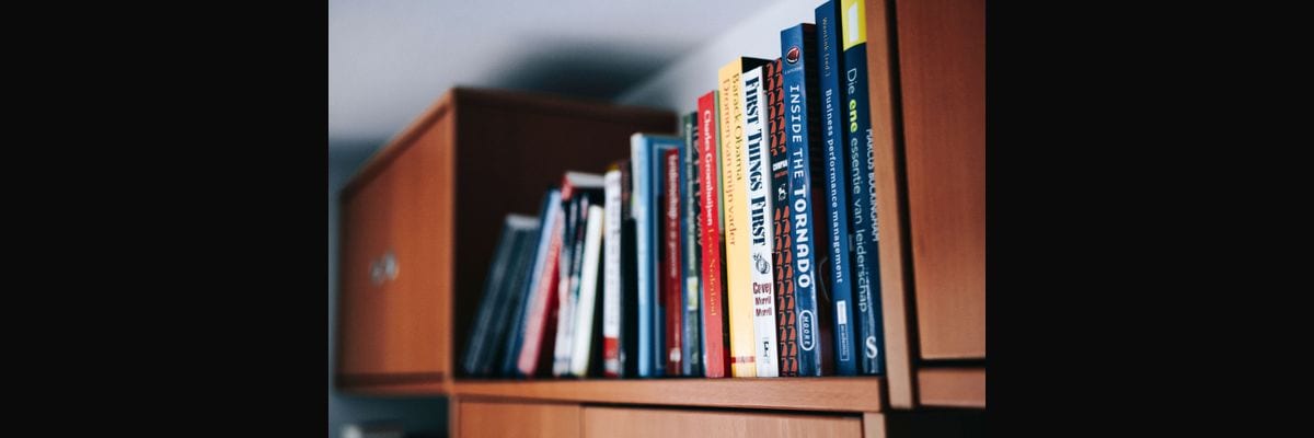 Pitch Anything by Oren Klaff — Cliff Notes Summary & Key Takeaways