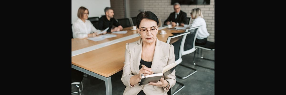 CustomerCentric Selling by Michael Bosworth — Cliff Notes Summary & Key Takeaways
