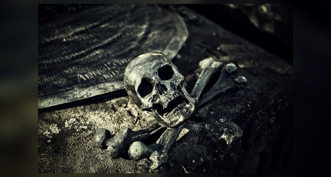 Death by Meeting by Patrick Lencioni — Cliff Notes Summary for Sales Leaders