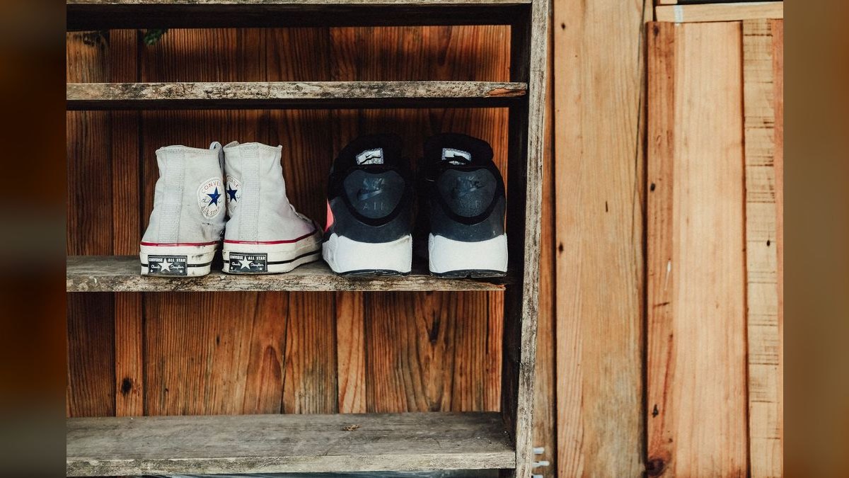 Shoe Dog by Phil Knight — Cliff Notes Summary for Sellers — figure 2