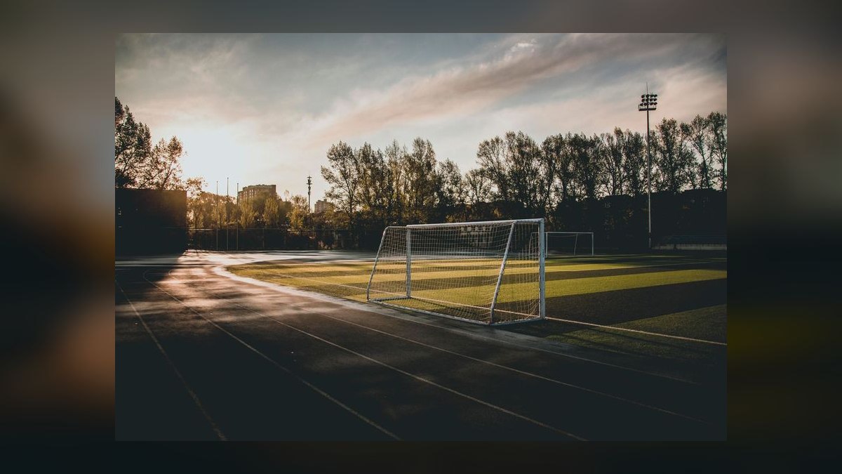The Goal by Eliyahu M. Goldratt — Cliff Notes Summary