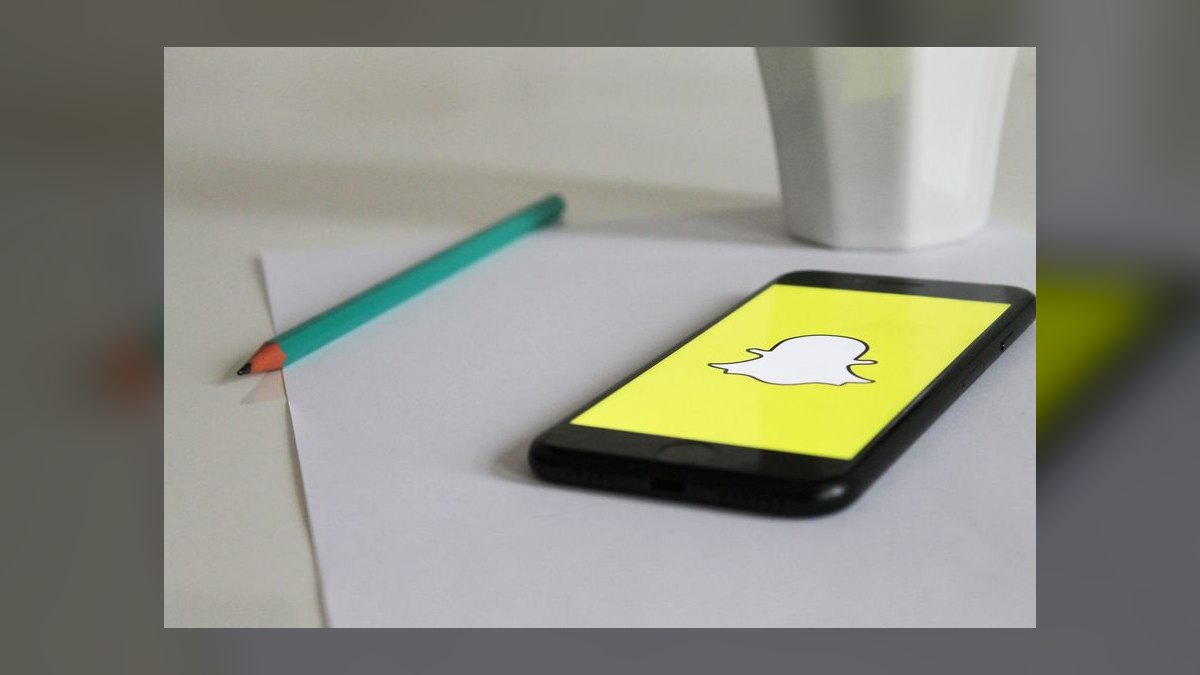 How does *SNAP Selling* adapt to remote sales teams in 2027 — figure 7