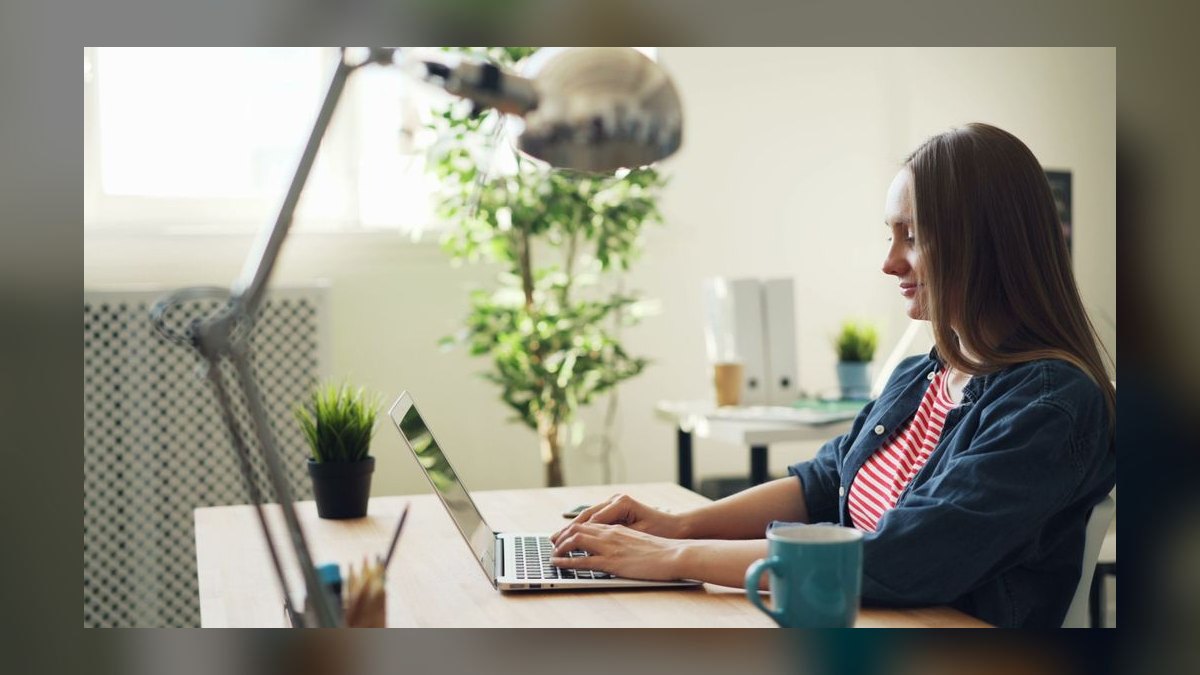 How does *The Sales Acceleration Formula* define the ideal sales profile for 2027 — figure 3