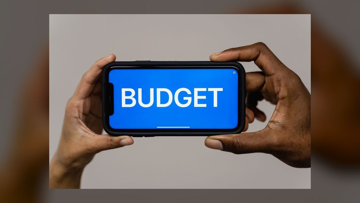 How do you reframe a budget objection using *Never Split the Difference* in 2027 — figure 6
