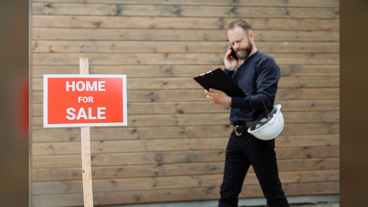 How does *Gap Selling* help you identify hidden customer pain points — figure 2