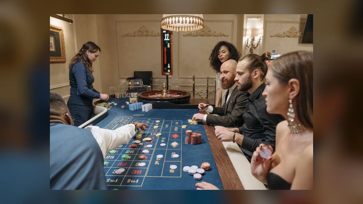 How does *Fanatical Prospecting* define the perfect prospecting day for a remote sales team in 2027 — figure 7