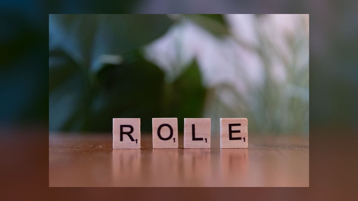 What is the role of a 'Coach' in Strategic Selling by Miller Heiman for navigating enterprise deals in 2027?