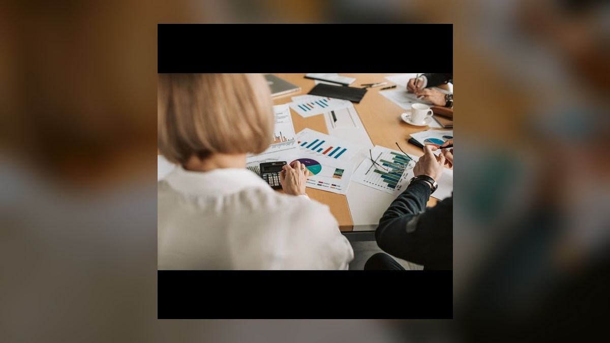 The Qualified Sales Leader by John McMahon — Top 10 Key Takeaways for Sales Leaders in 2027 — figure 3