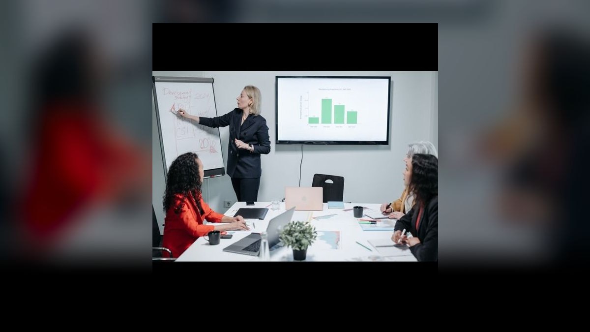 Positioning by Al Ries and Jack Trout — Top 10 Key Takeaways for Sales Leaders in 2027 — figure 9
