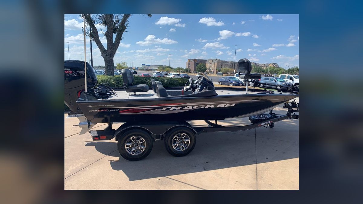 Top 10 Fishing Boats 2027 — figure 10