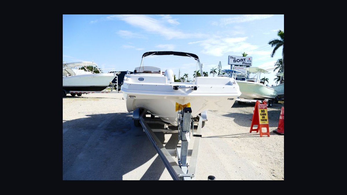 Top 10 Deck Boats 2027 — figure 7