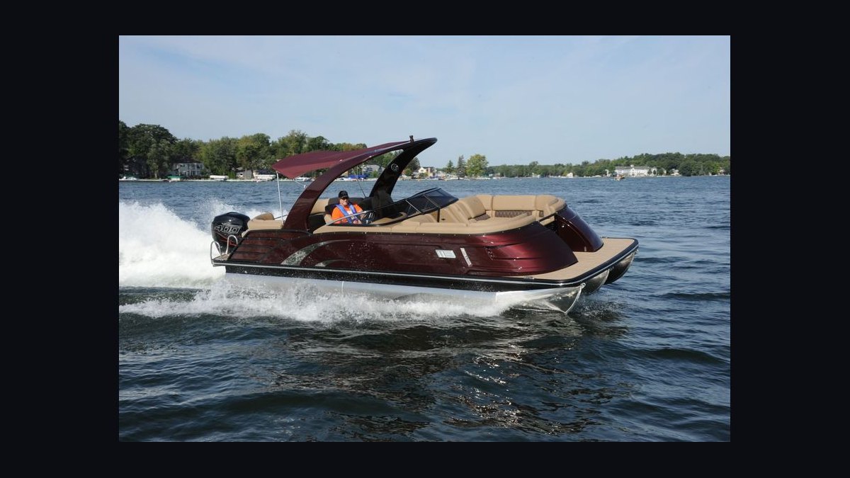 Top 10 Deck Boats 2027 — figure 8