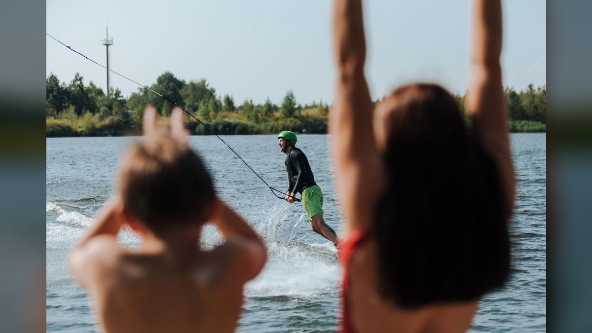 Top 10 Wakeboard Boats 2027 — figure 2