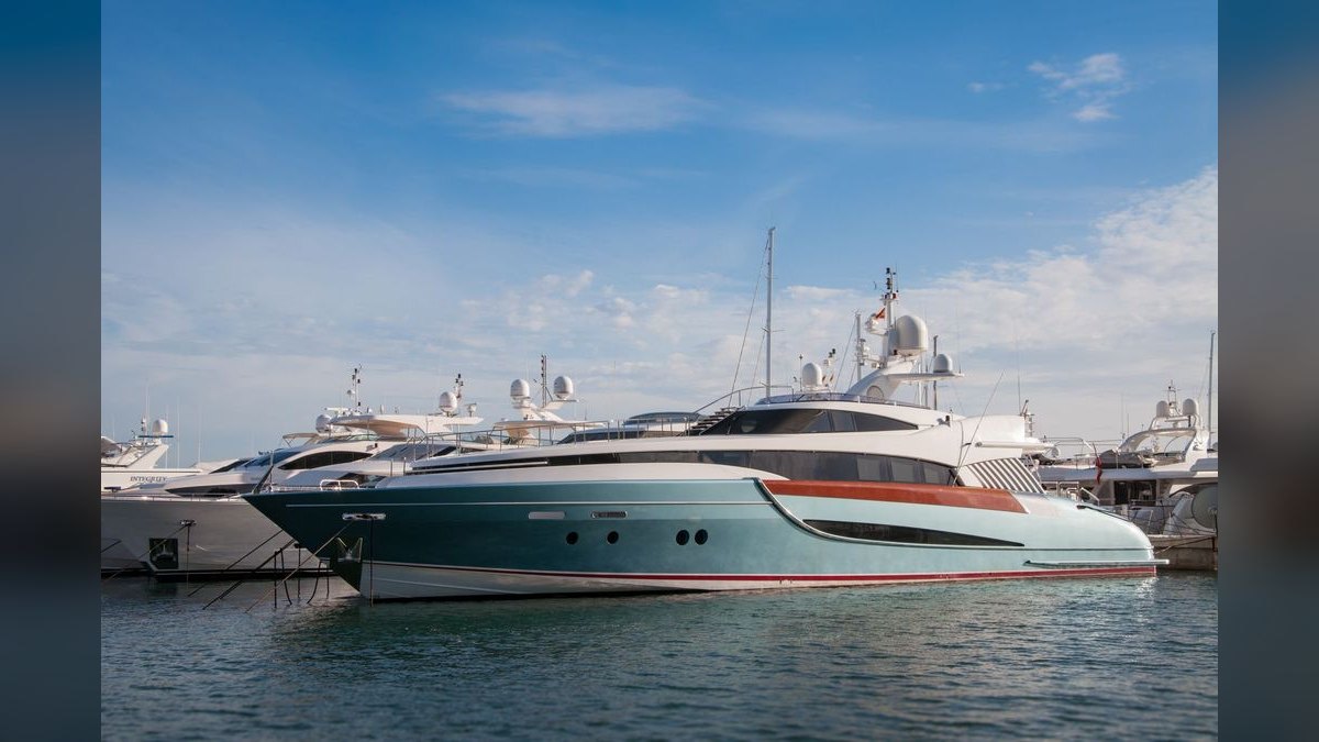 Top 10 Yachts 2027 — figure 1