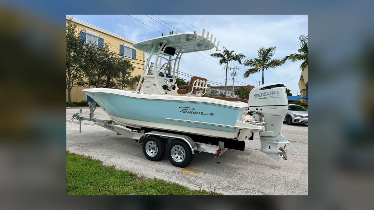 Top 10 Walkaround Boats 2027 — figure 9
