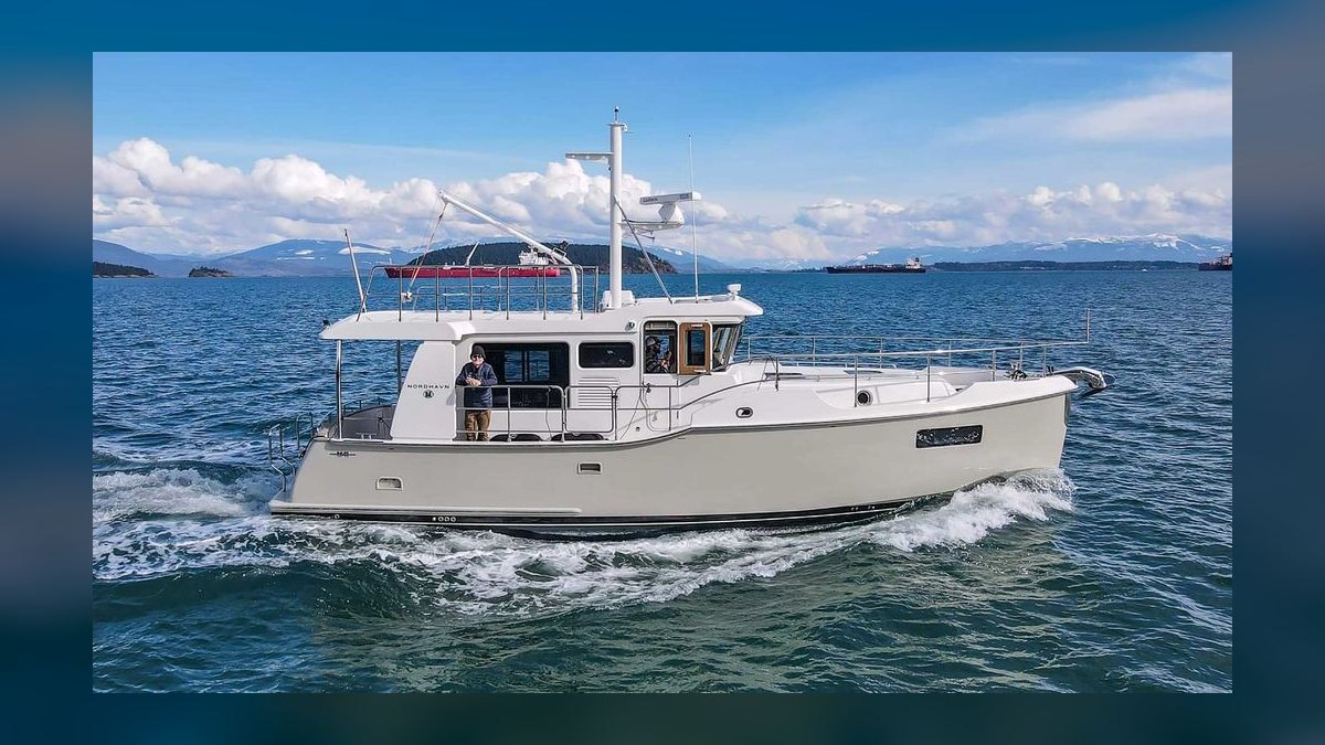 Top 10 Trawlers & Long-Range Cruisers 2027 — figure 1
