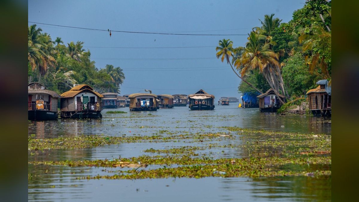Top 10 Houseboats 2027 — figure 4