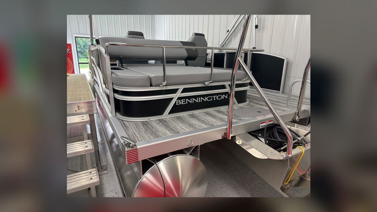 Top 10 Bennington Pontoon Models 2027 — figure 3