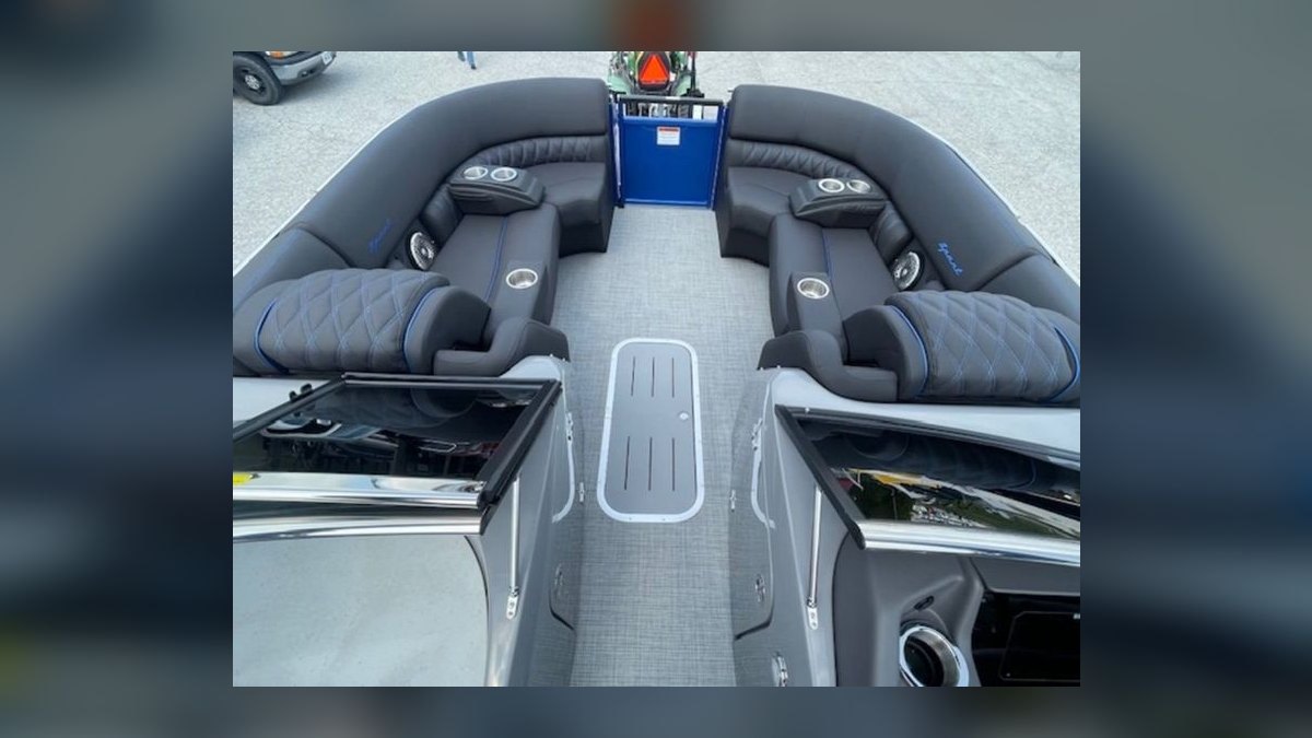 Top 10 Bennington Pontoon Models 2027 — figure 6