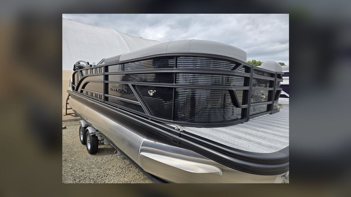 Top 10 Bennington Pontoon Models 2027 — figure 7