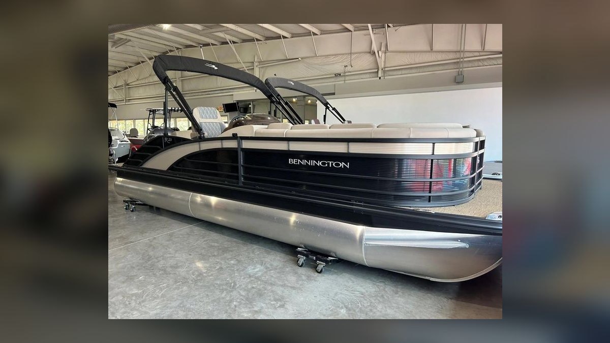 Top 10 Bennington Pontoon Models 2027 — figure 8