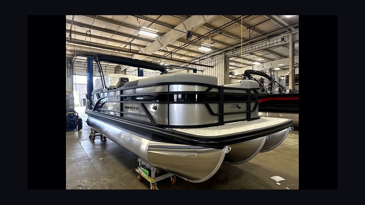 Top 10 Bennington Pontoon Models 2027