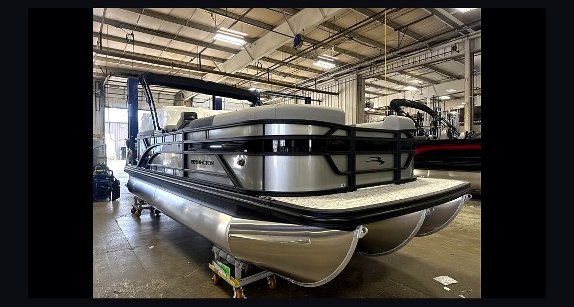 Top 10 Bennington Pontoon Models 2027