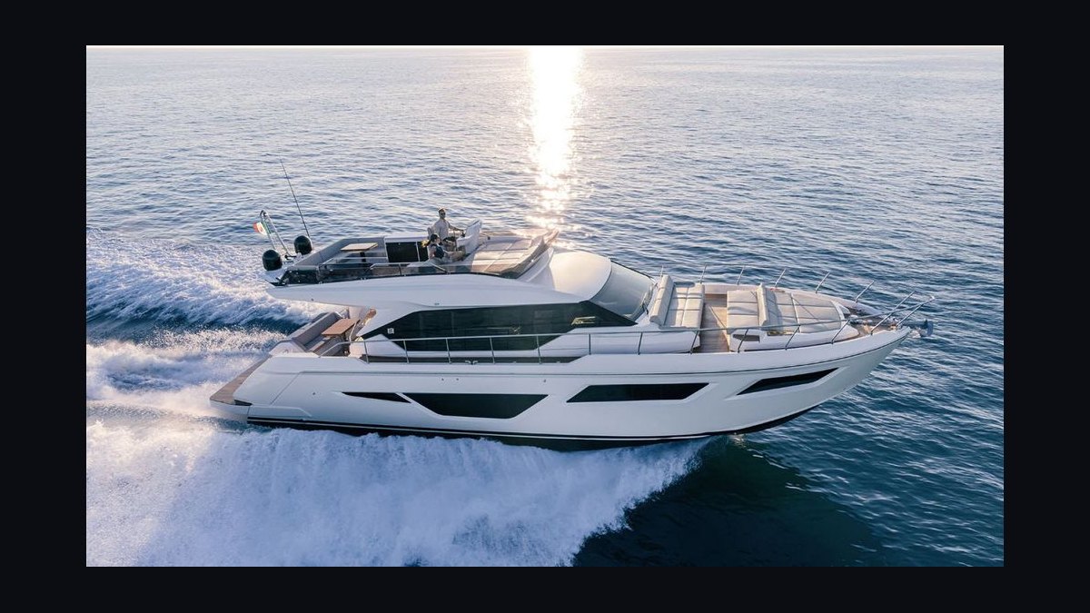 Top 10 Motor Yachts Over 50 Feet 2027 — figure 7